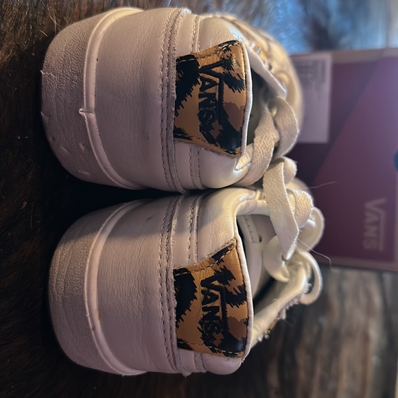 Lowland cc vans - Picture 4 of 4